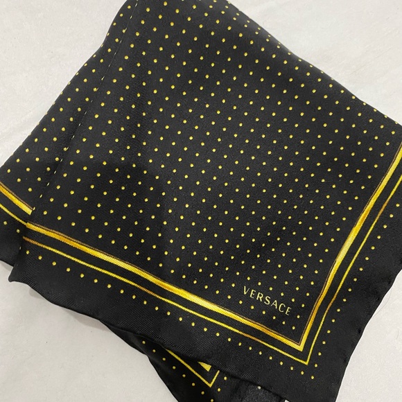 Versace pocket square scarf - Picture 4 of 6